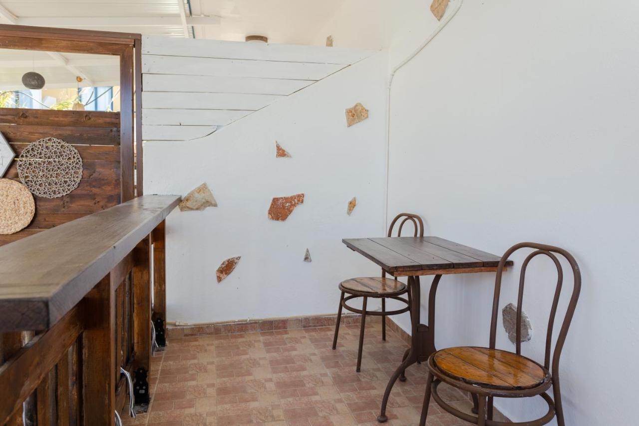 Christos Studios And Family Apartments Stegna Экстерьер фото