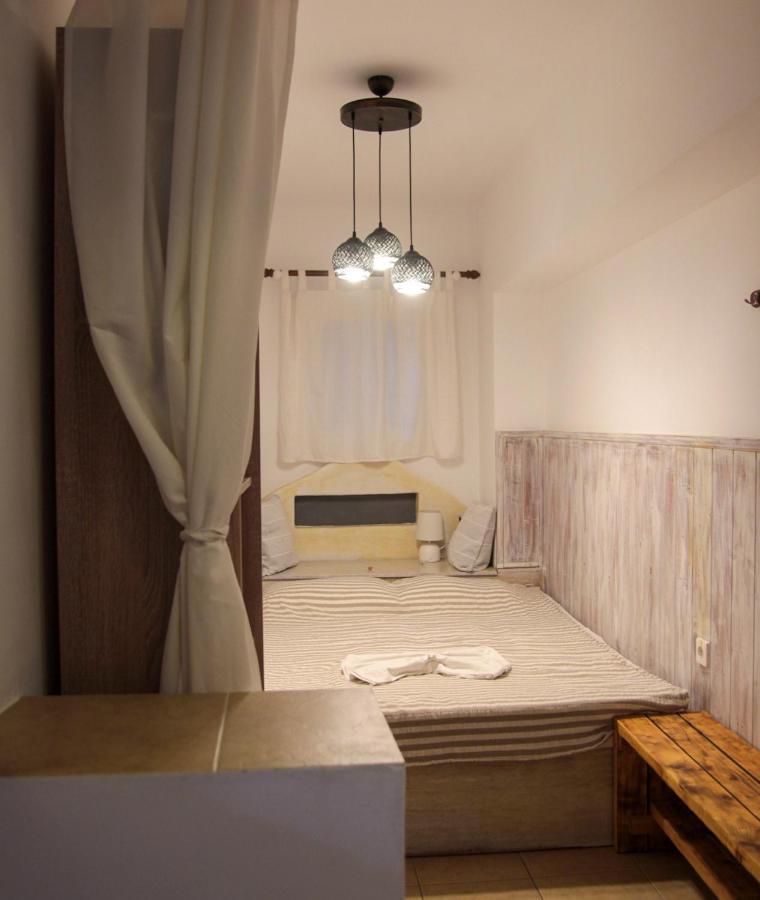 Christos Studios And Family Apartments Stegna Экстерьер фото