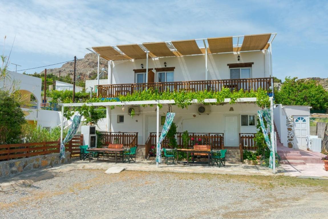 Christos Studios And Family Apartments Stegna Экстерьер фото