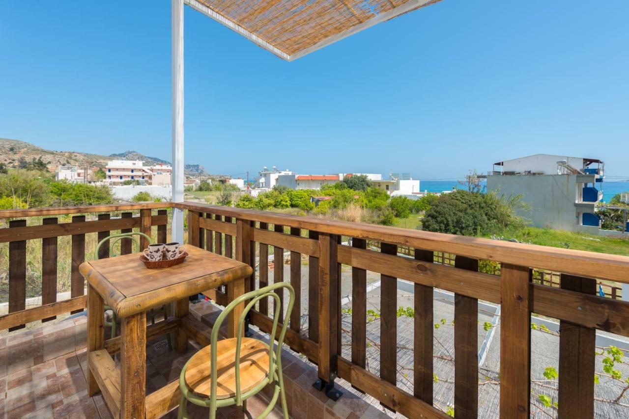 Christos Studios And Family Apartments Stegna Экстерьер фото